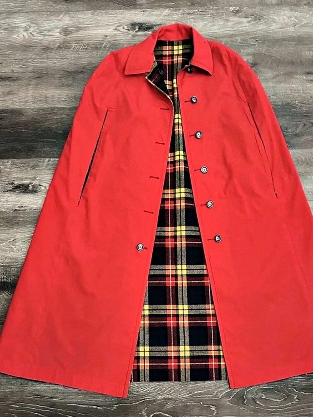 Pringle D-ring Wool Plaid Trench Coat in Red